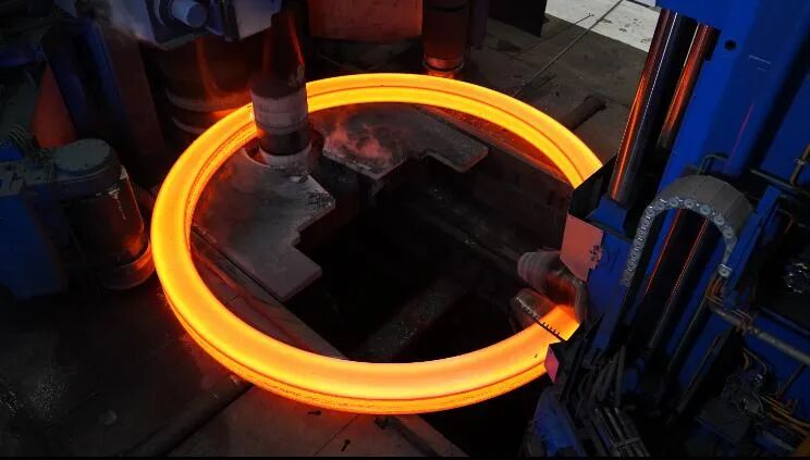 42CrMo Alloy Steel: Hard Exteriors, Tough Cores for Slewing Bearings